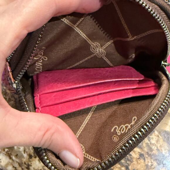 Wrangler Aztec Patterned Pink and Brown Crossbody Bag - Picture 4 of 5